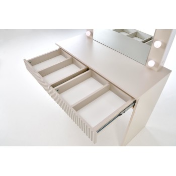 HA - HOLLYWOOD 2 TOALETKA